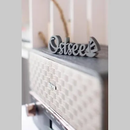 Adlerhorst Im Haus Seeadler דירה צינוביץ