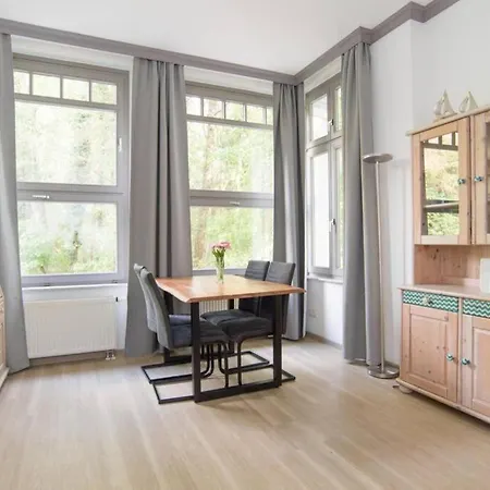 Adlerhorst Im Haus Seeadler * 奥斯特西巴德钦诺维茨